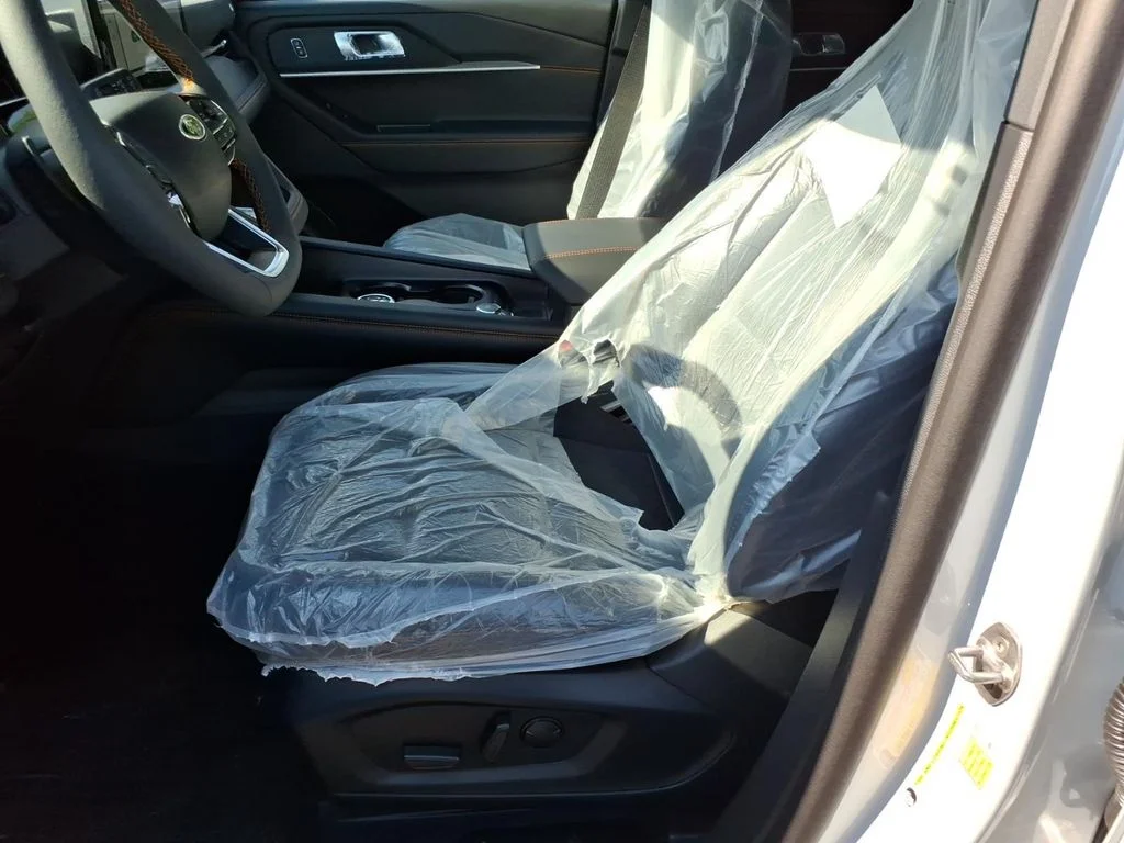 New 2026 Space White Metallic Ford Tremor® image 9