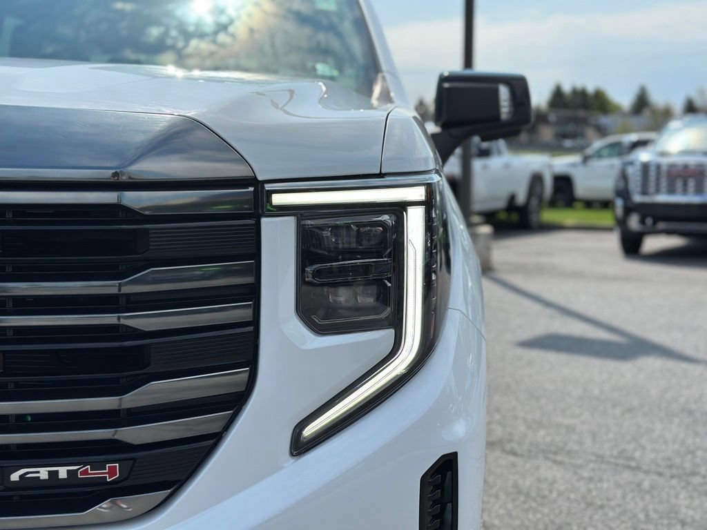 Used 2023 Summit White GMC AT4 image 41