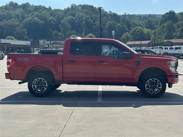 Used 2022 Red FORD  image 22