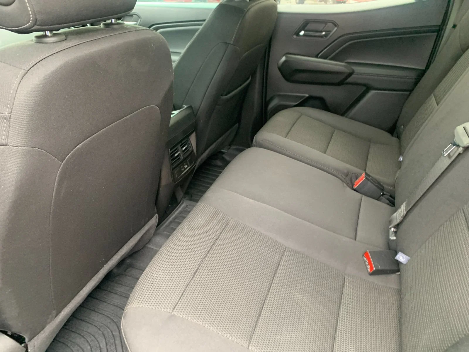 Used 2025 Sterling Metallic GMC Elevation image 13