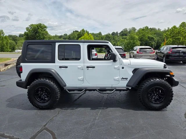 Used 2025 White Jeep Sport S image 9