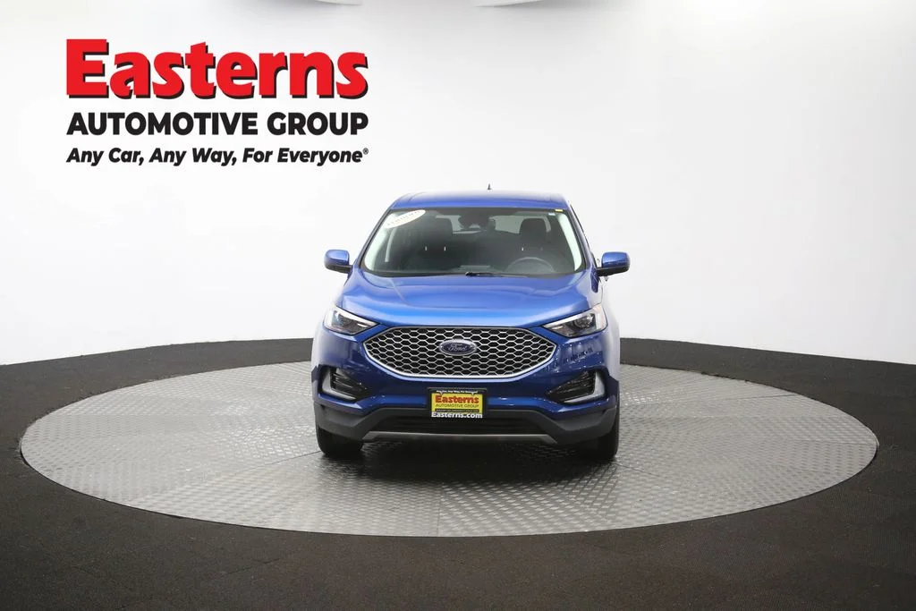 Used 2023 Blue Ford SEL image 53