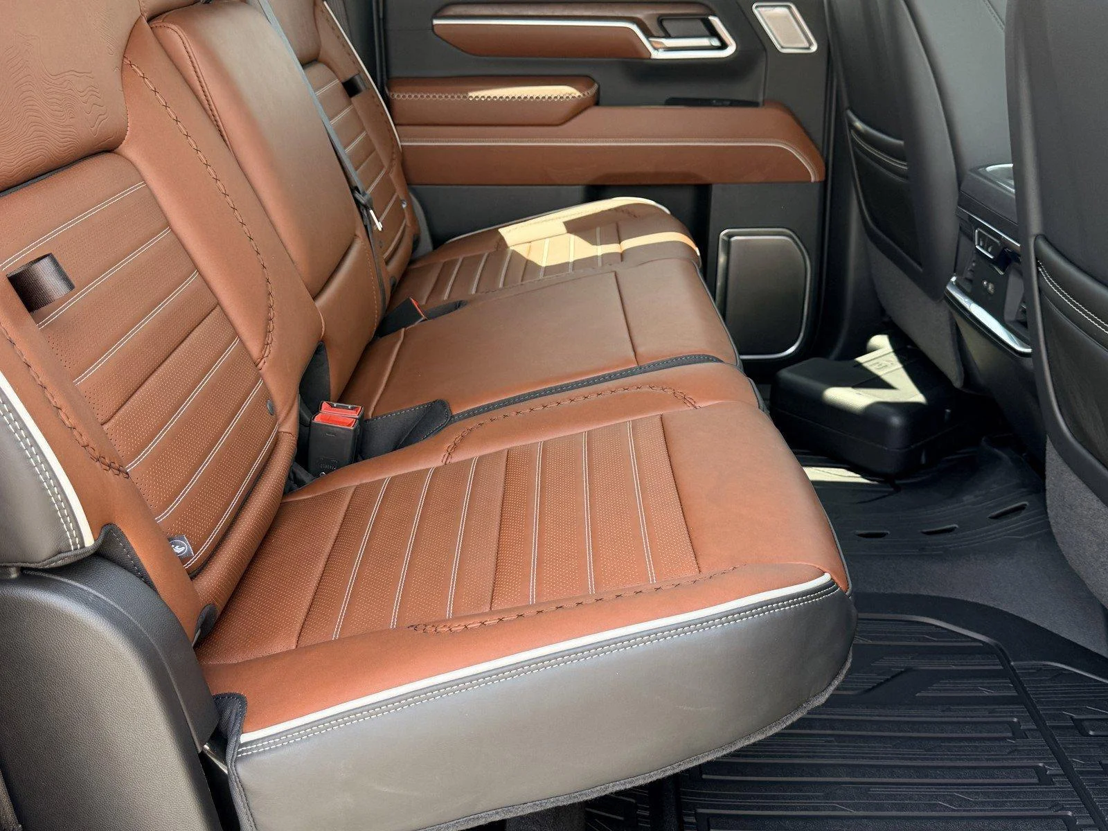 New 2026 Sterling Metallic GMC Denali Ultimate image 10
