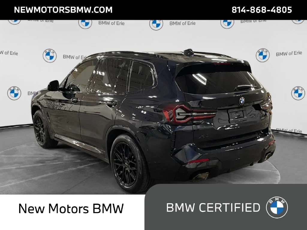 Used 2024 Carbon Black Metallic BMW xDrive30i image 3