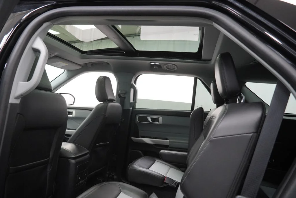 Used 2022 Black Ford XLT image 26