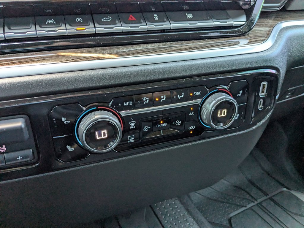 Used 2022 Summit White Chevrolet LT image 18