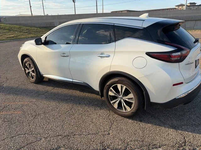 Used 2019 White Nissan S image 4