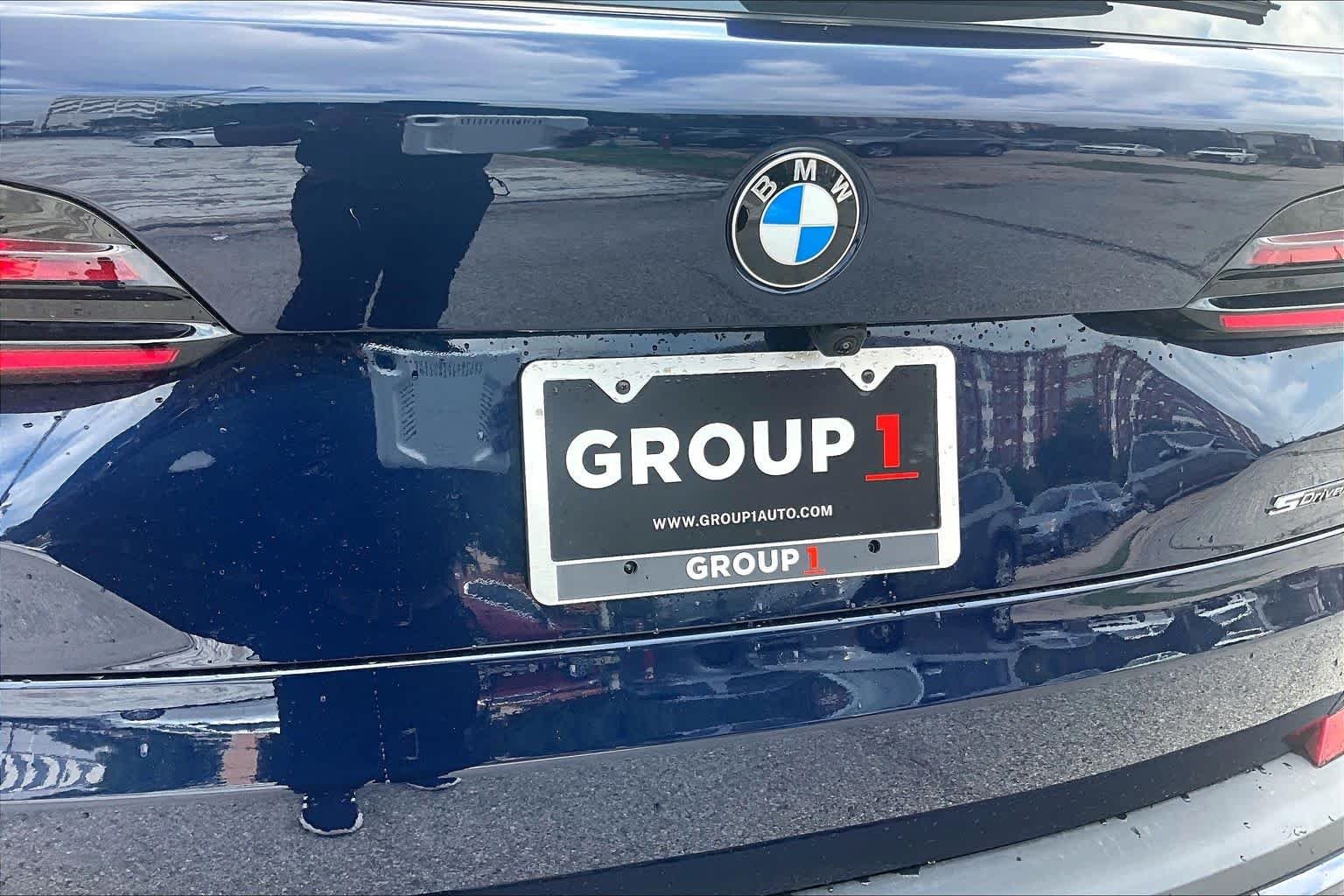 Used 2026 Tanzanite Blue II Metallic BMW sDrive40i image 9