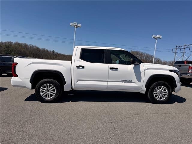Used 2024 Ice Cap Toyota SR5 image 6