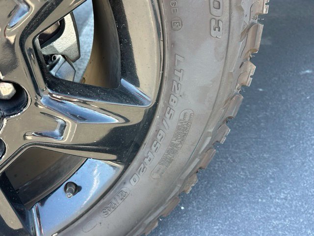 Used 2018 BLACK Chevrolet LTZ image 15