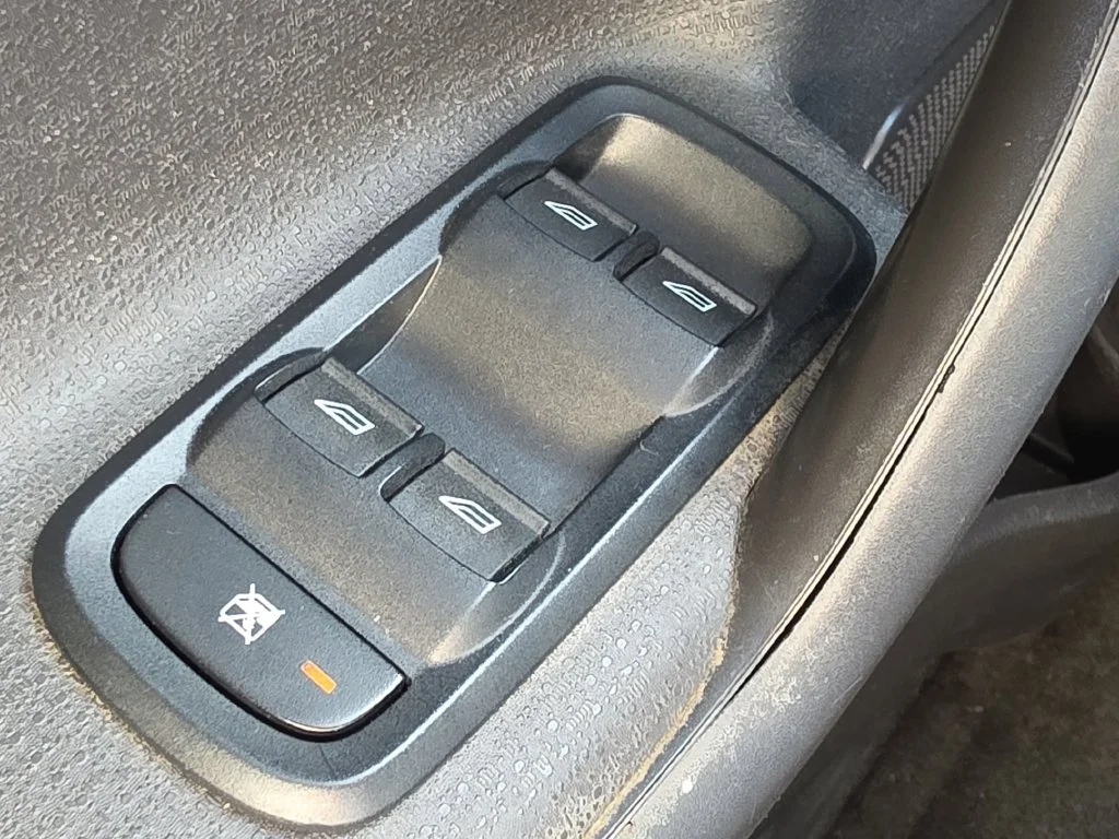 Used 2016 White Ford SE image 19