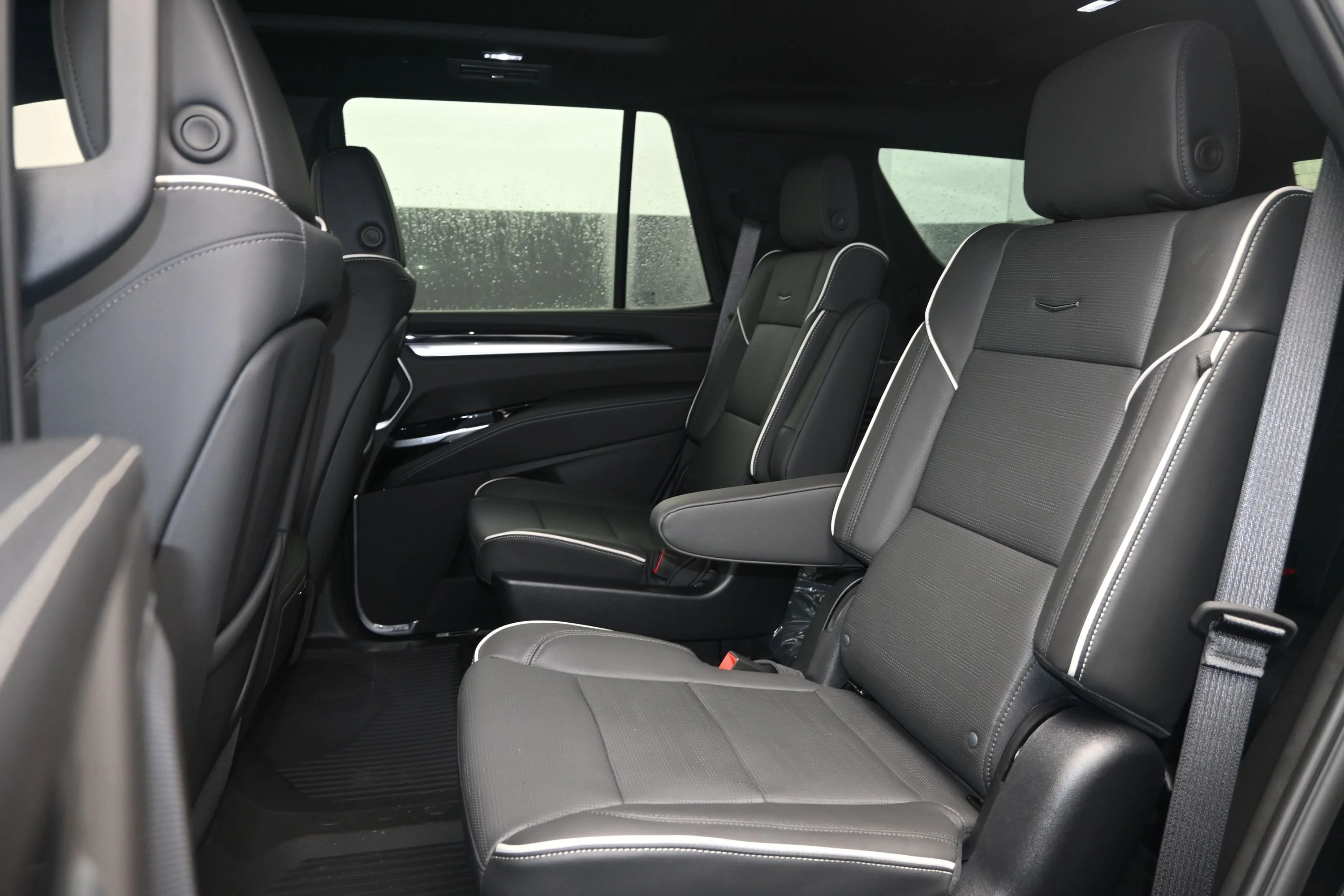 2026 Cadillac Escalade Sport - Photo 11