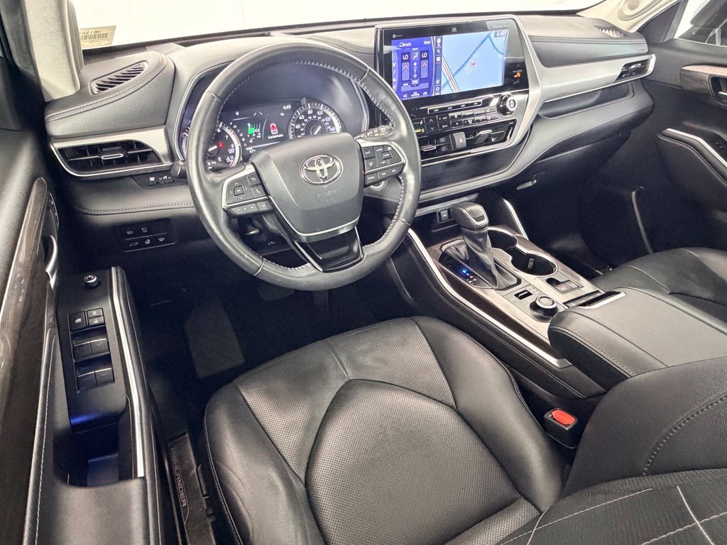 Certified Used 2021 Silver Toyota Platinum image 15