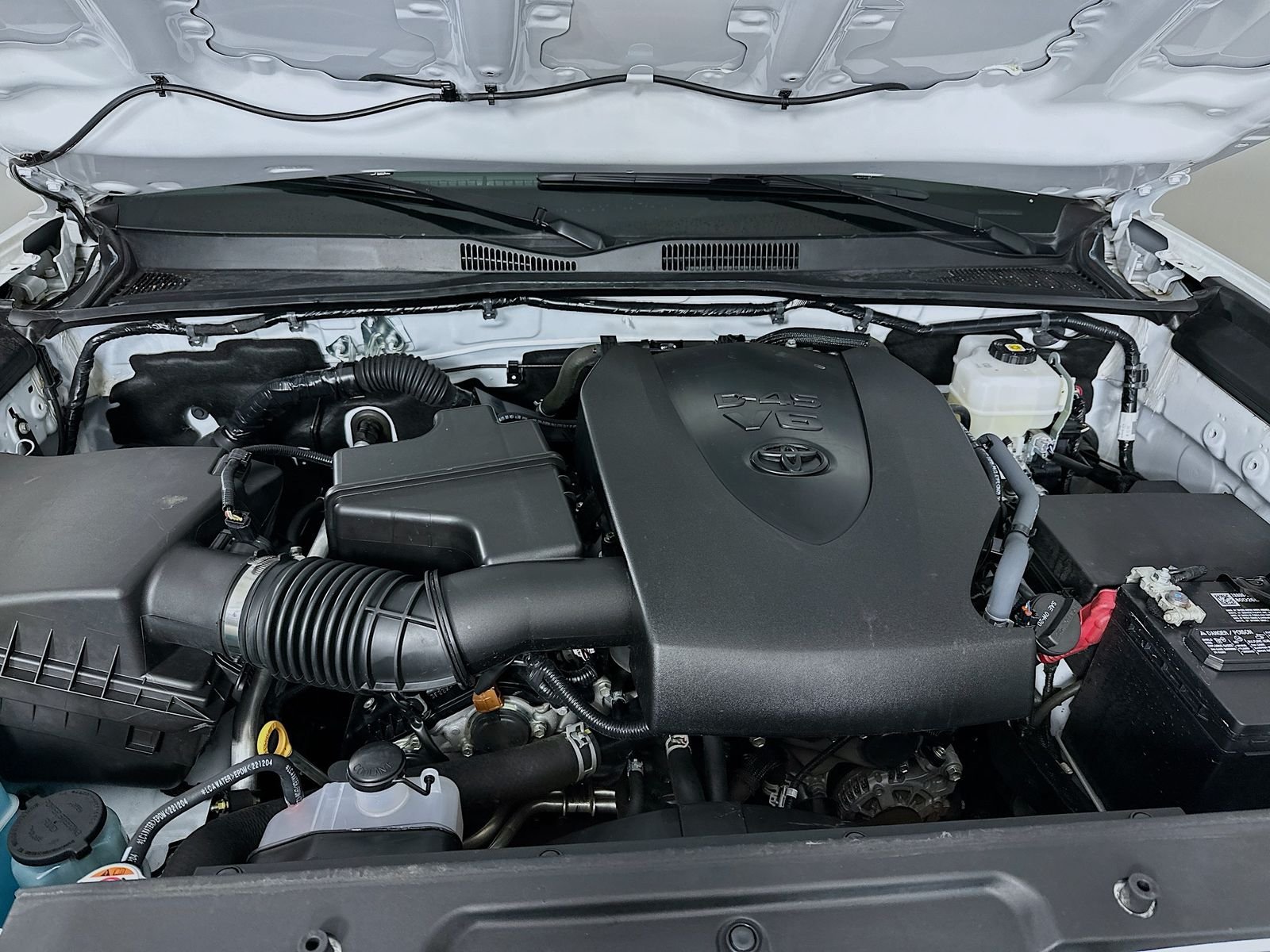 Used 2023 Ice Toyota TRD Off-Road image 27
