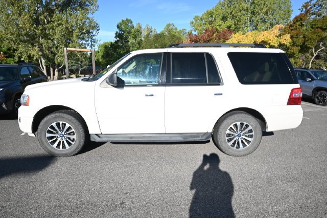 Used 2017 White Ford XLT image 2