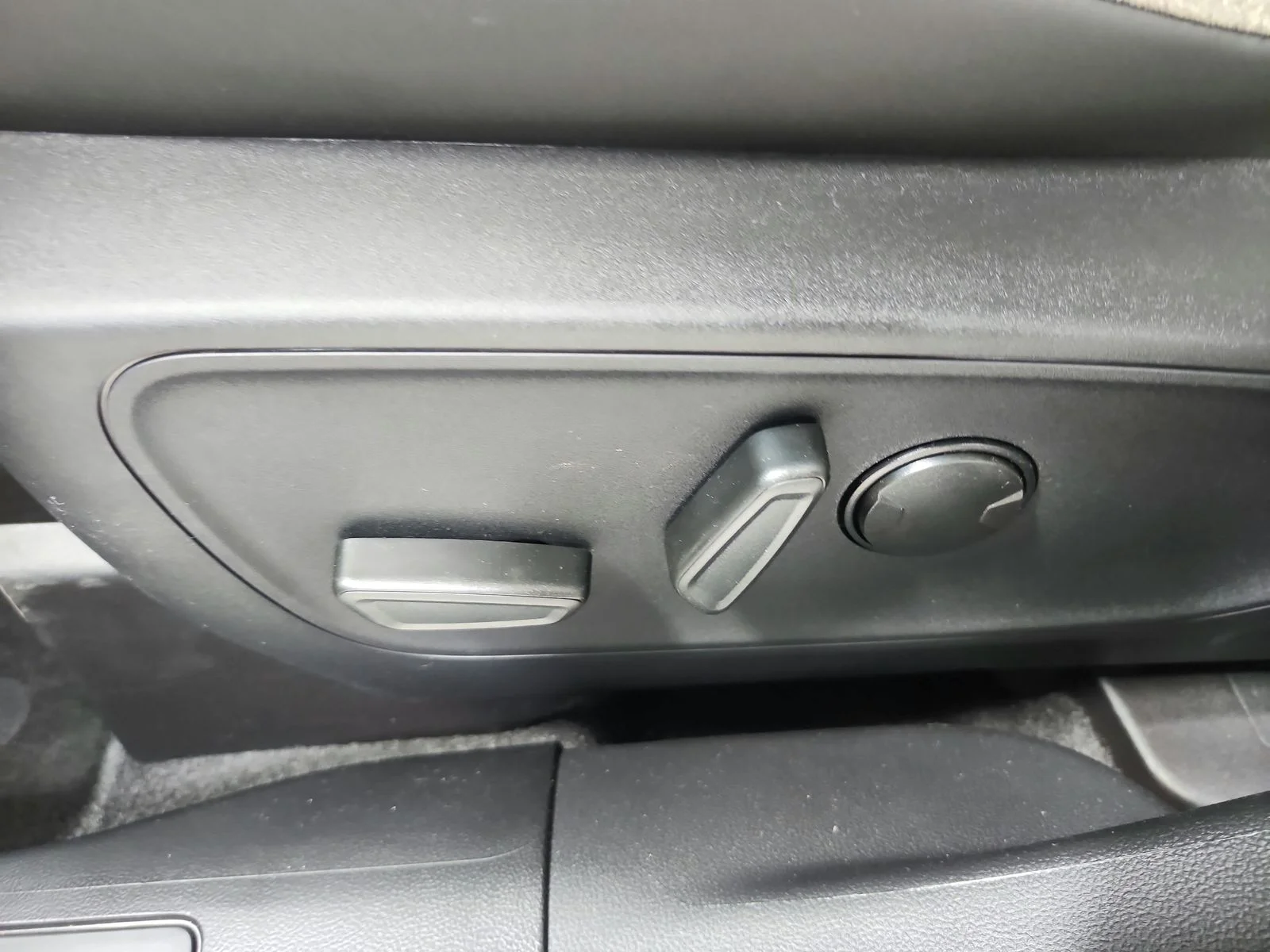 New 2026 Carbonized Gray Metallic Ford Big Bend® image 20