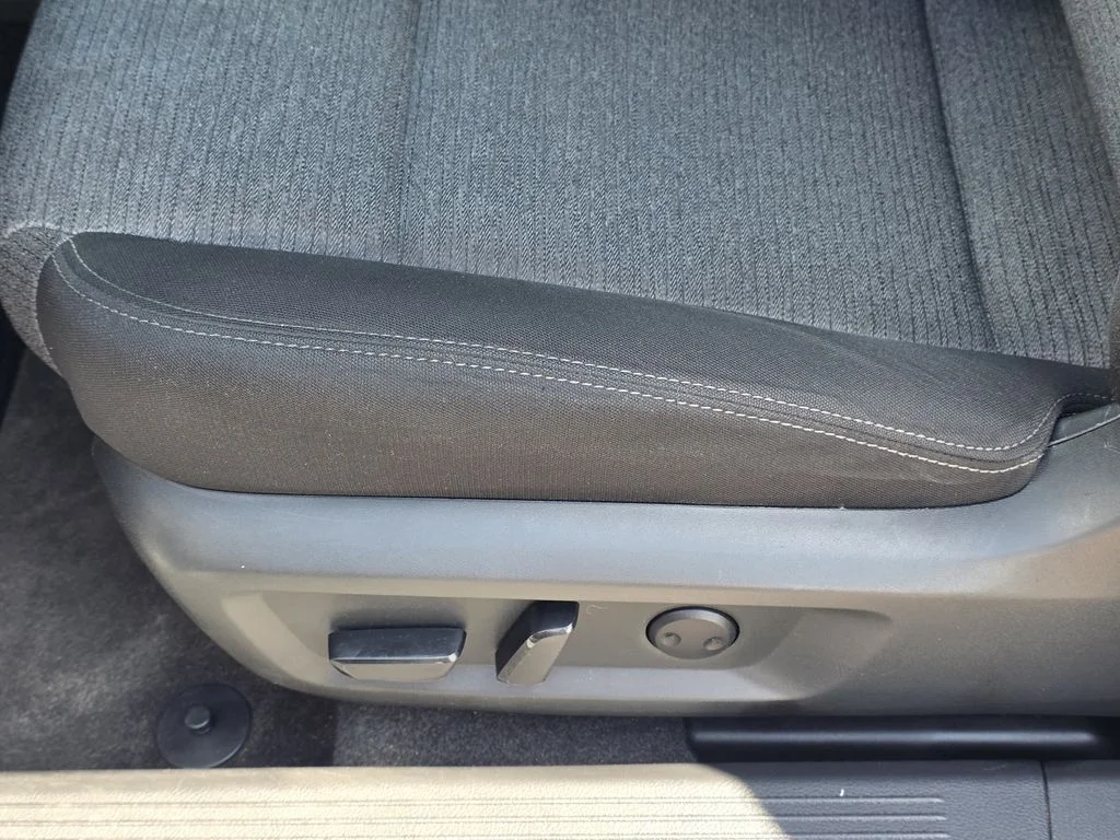 Used 2023 Silver Nissan SV image 23