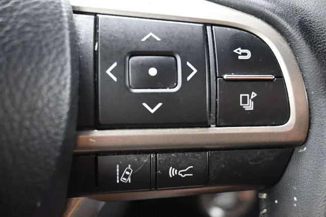 Used 2021 White Lexus 350 image 20