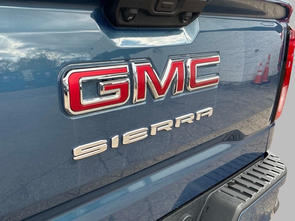 Used 2024  GMC Elevation image 12