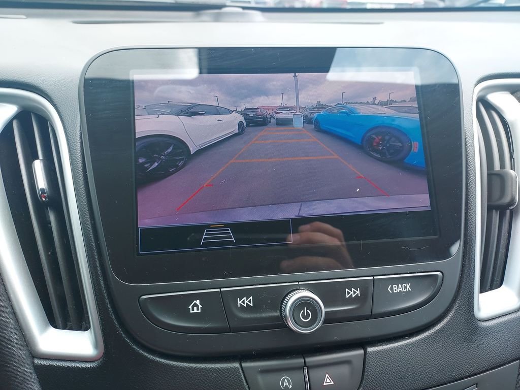 Used 2023 Gray Chevrolet LT image 23
