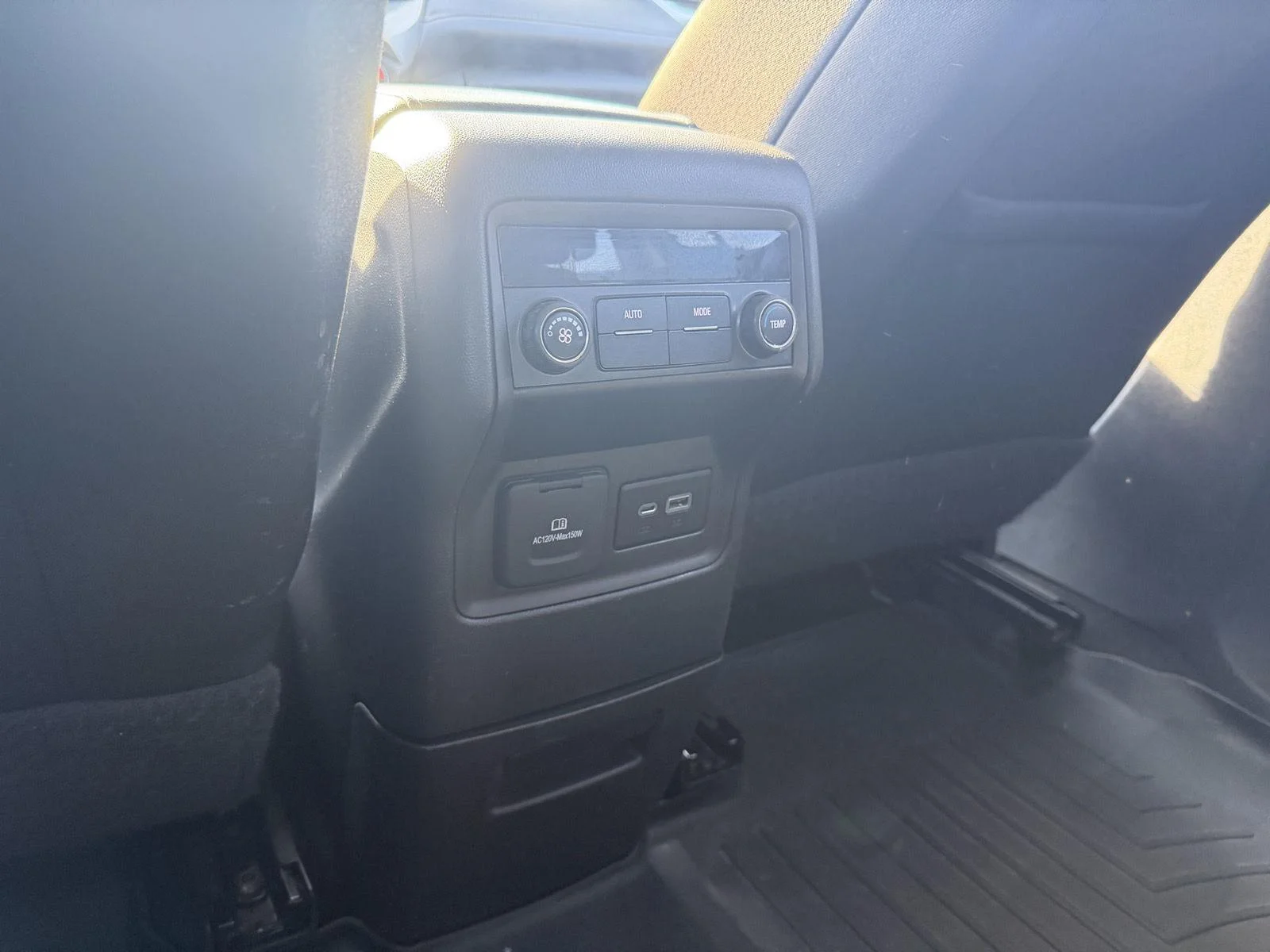 Used 2021 Ebony Twilight Metallic GMC SLE image 9