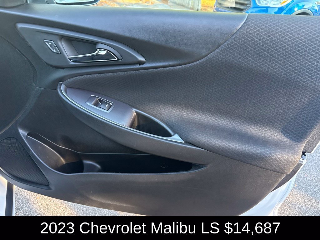 Used 2023 Summit White Chevrolet LS image 17