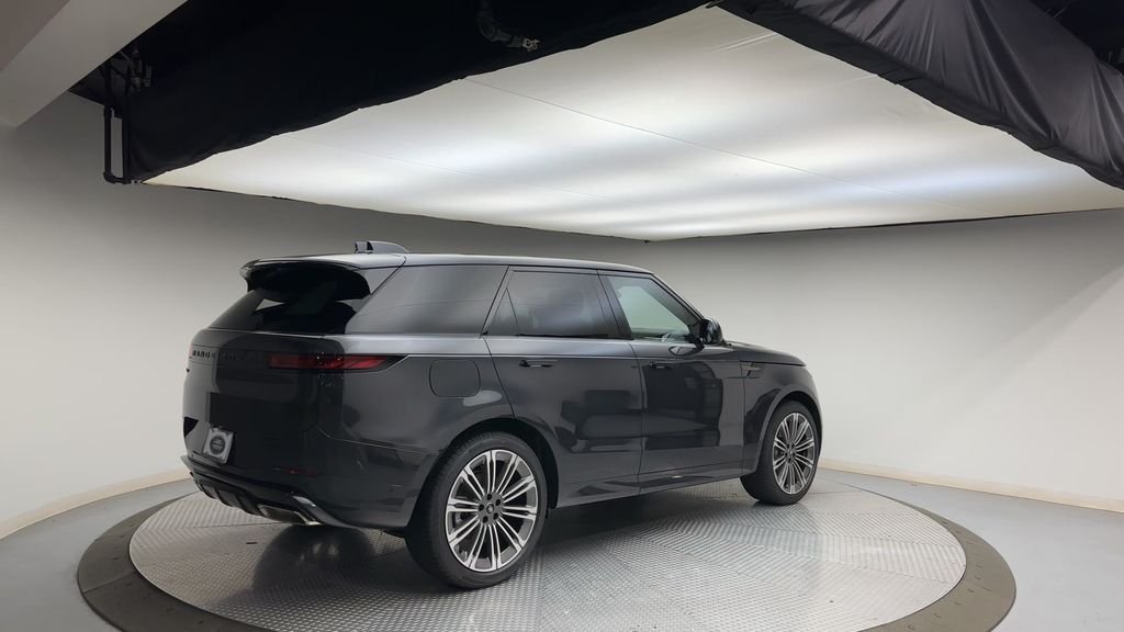 Certified Used 2025 Carpathian Gray Premium Metallic Land Rover Dynamic SE image 8