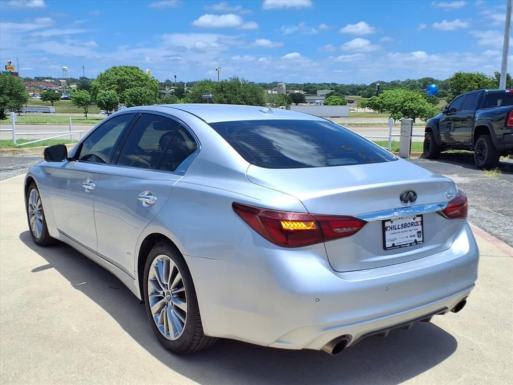 Used 2018 Silver INFINITI 3.0t LUXE image 5