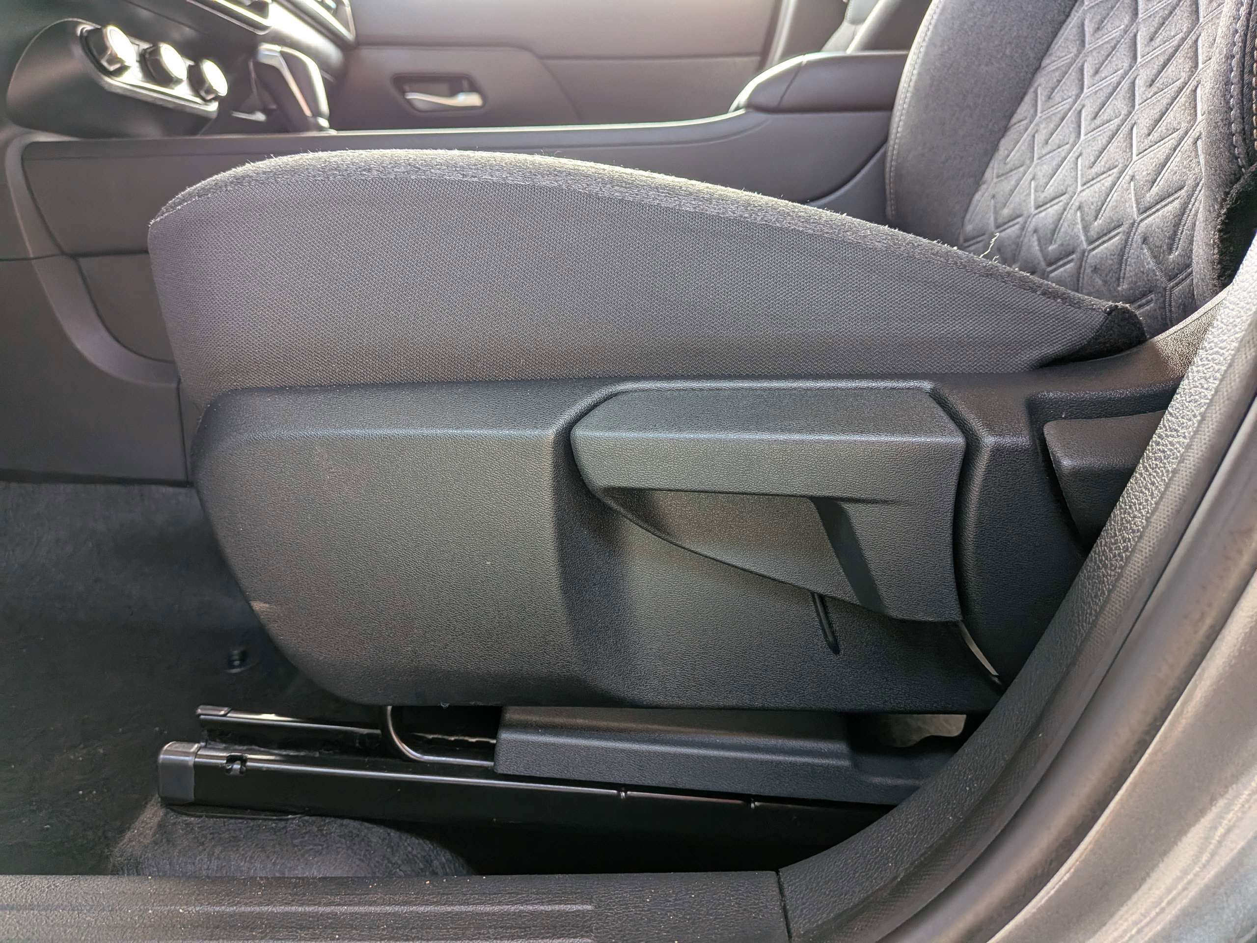 Used 2025 Gray Nissan SV image 14