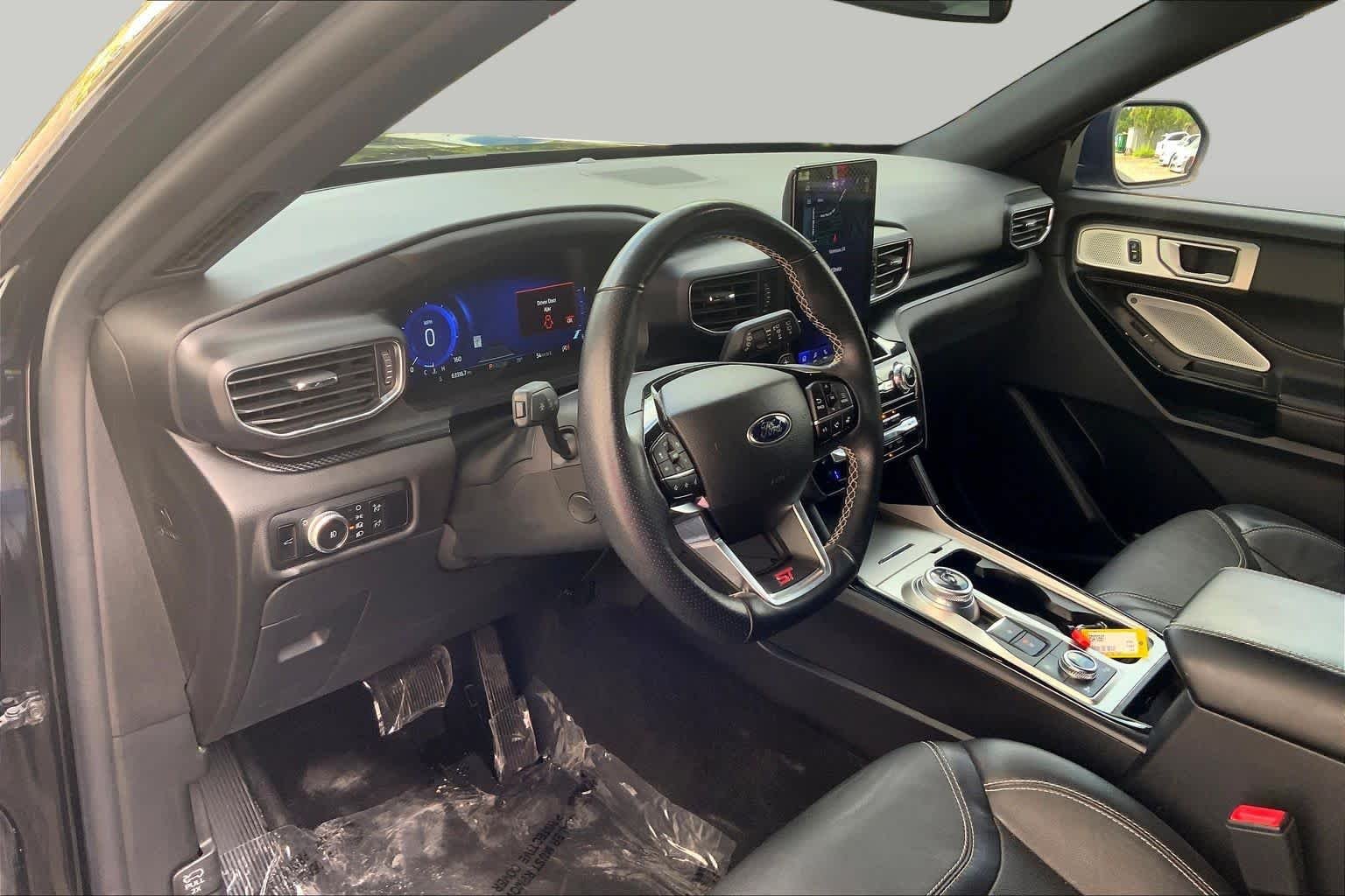 Used 2023 Agate Black Ford ST image 18