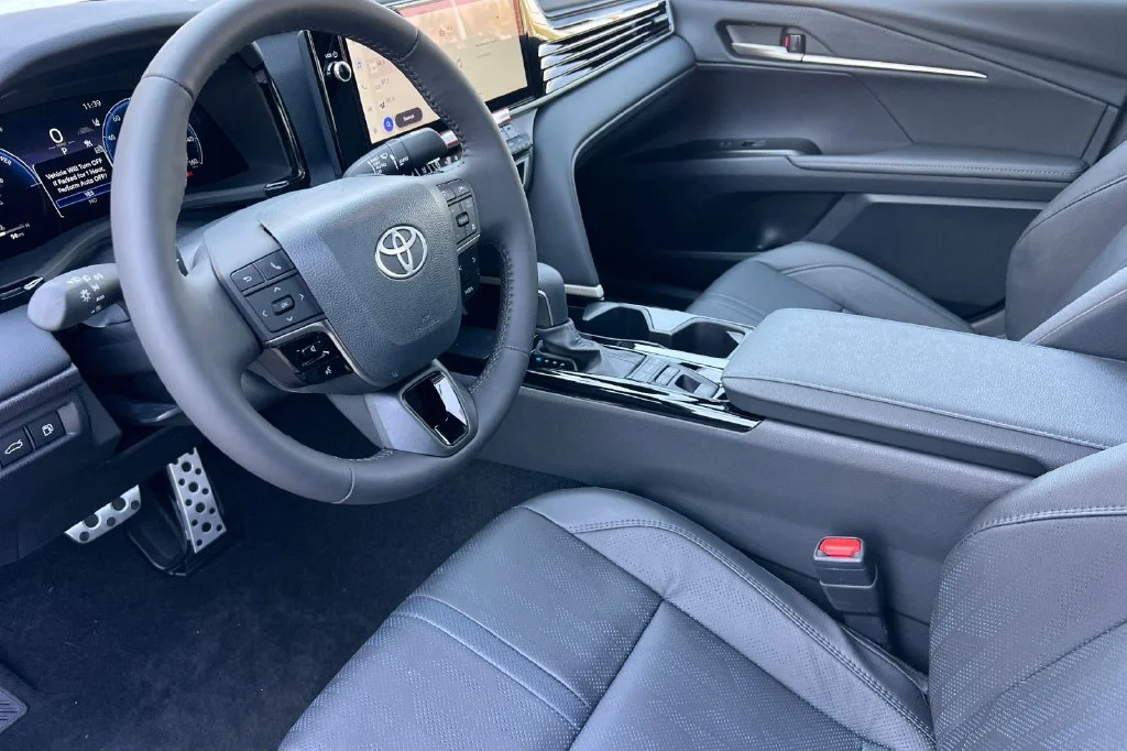 New 2026 Wind Chill Pearl Toyota XSE image 10