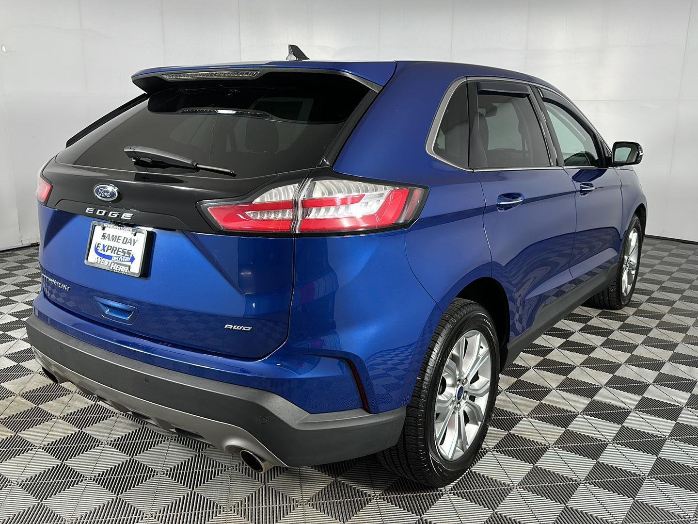 Used 2022 Atlas Blue Ford Titanium image 25