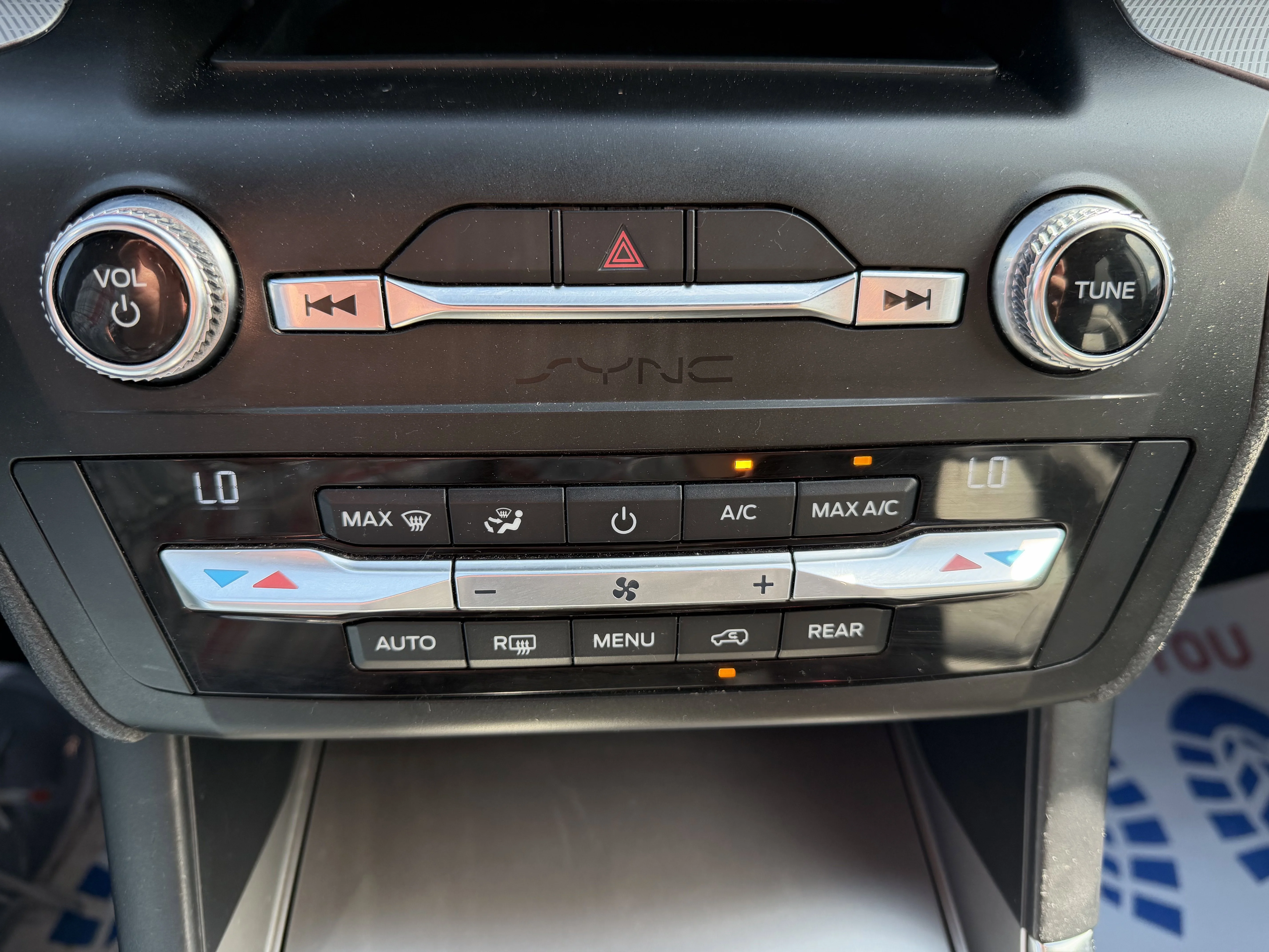Used 2020 White Ford XLT image 16