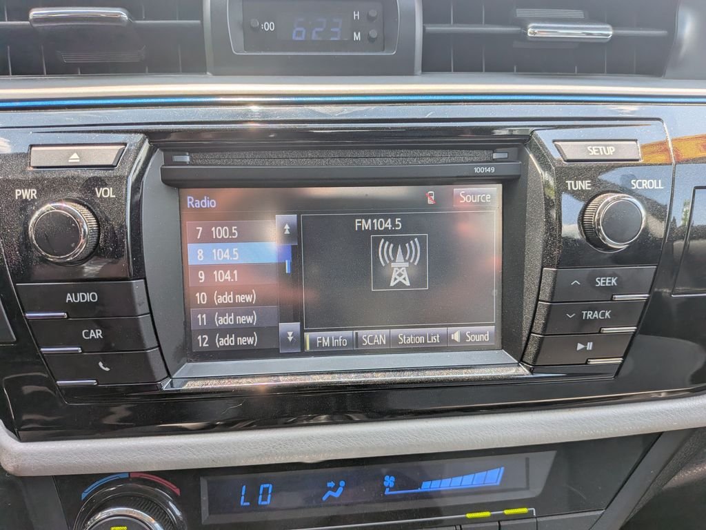 Used 2015 Gray Toyota LE image 15