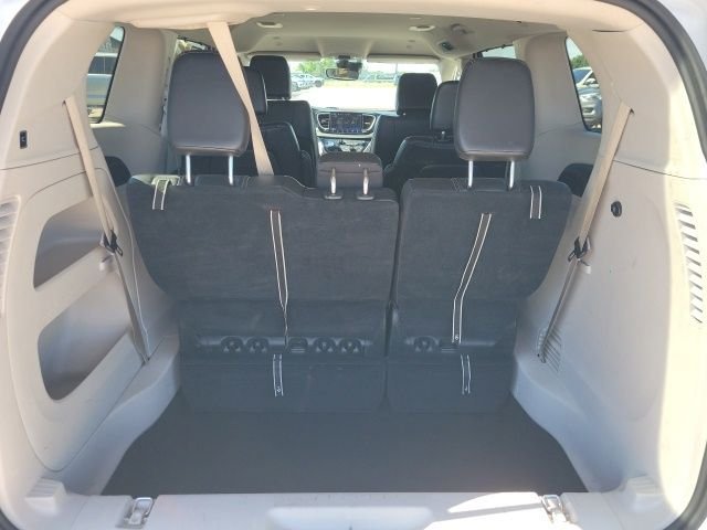 Used 2023 White Chrysler Touring L image 23