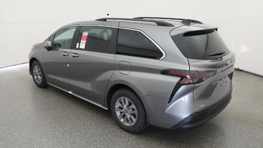 New 2026 Heavy Metal Toyota XLE image 30
