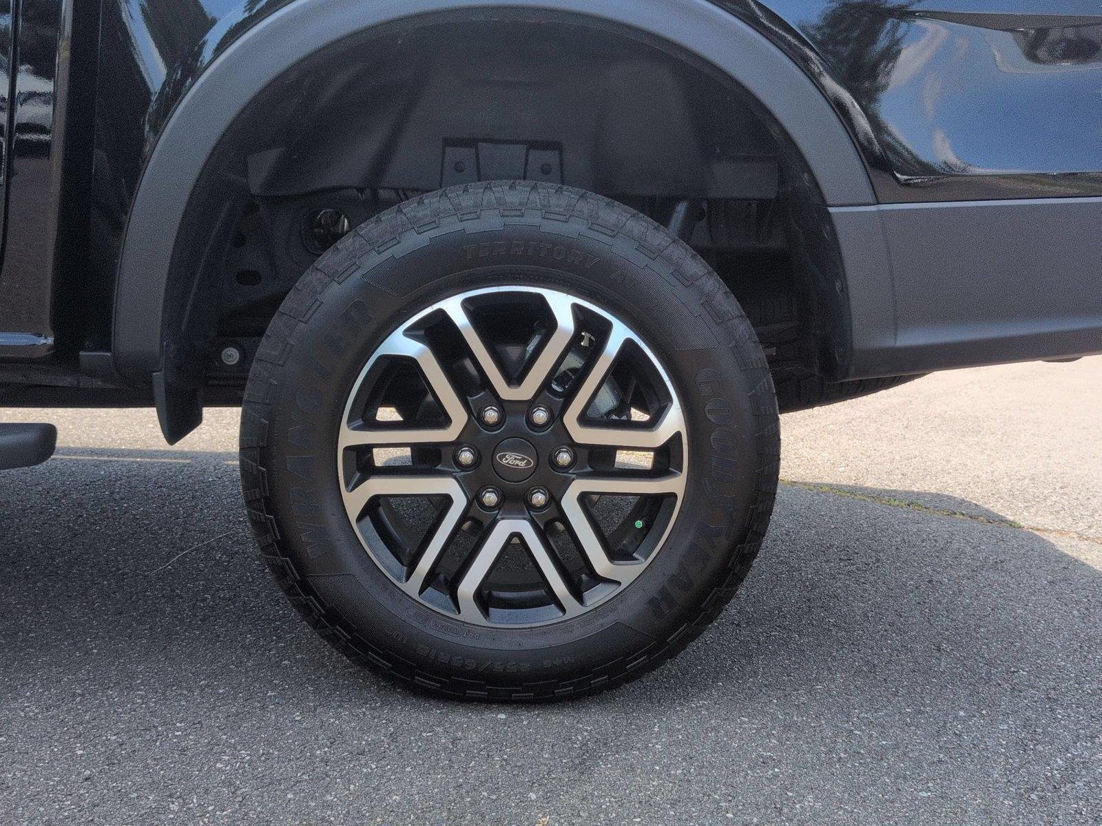 Used 2025 Shadow Black Ford LARIAT image 11
