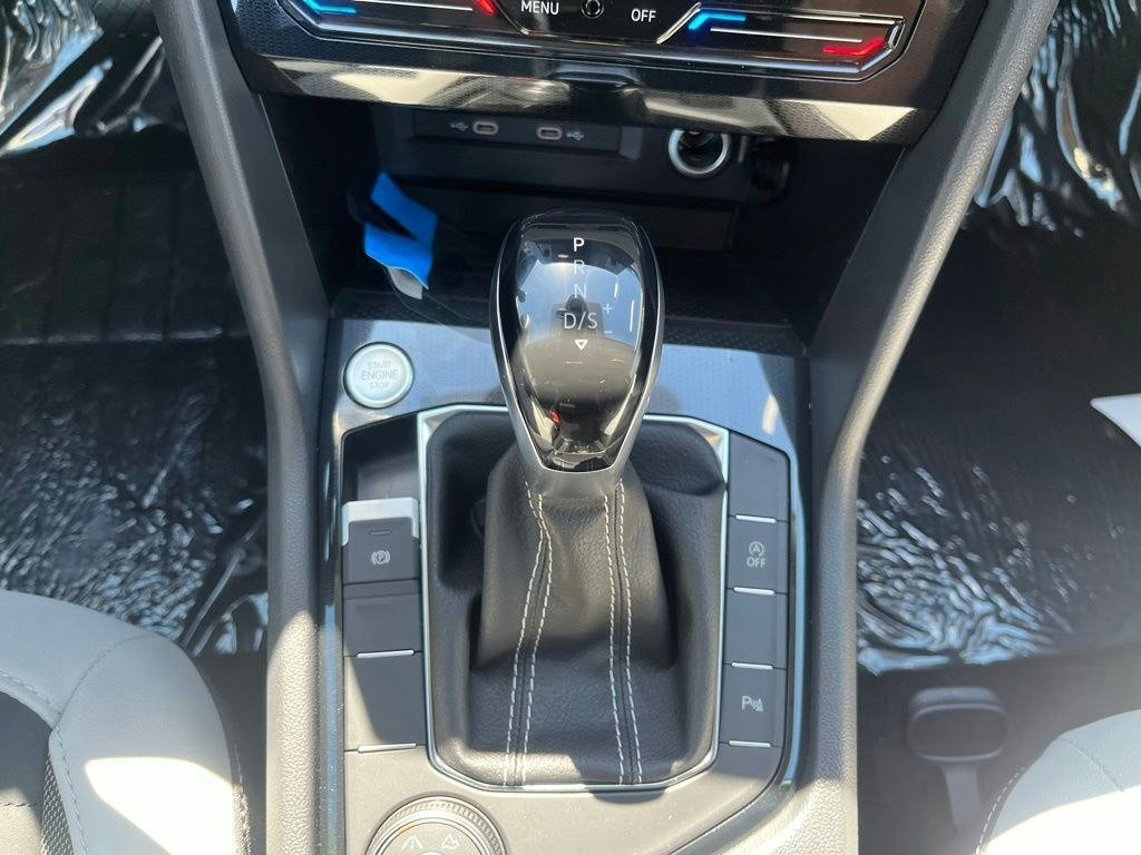 New 2026 White Volkswagen 1.5T SE image 16