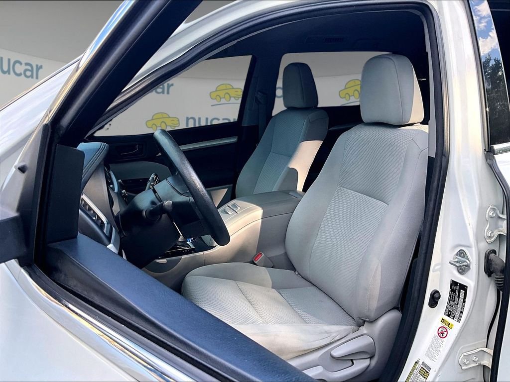Used 2017 Blizzard Pearl Toyota LE image 10