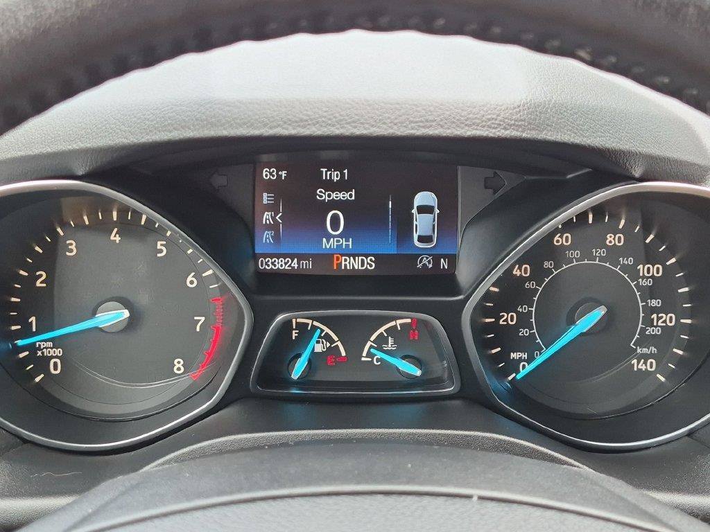 Used 2018 Gray Ford SEL image 15