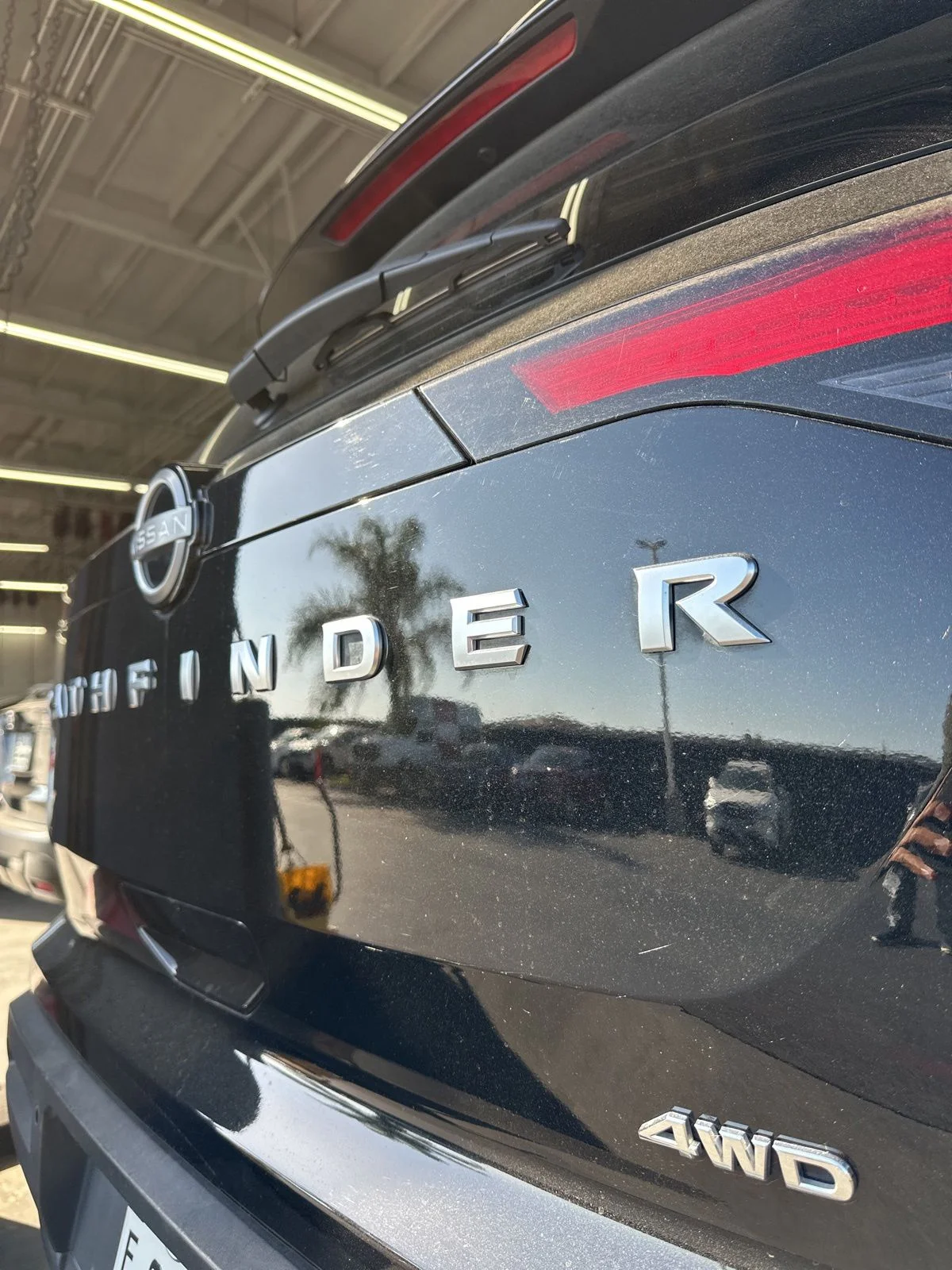 2025 Nissan Pathfinder SV 4WD's photo