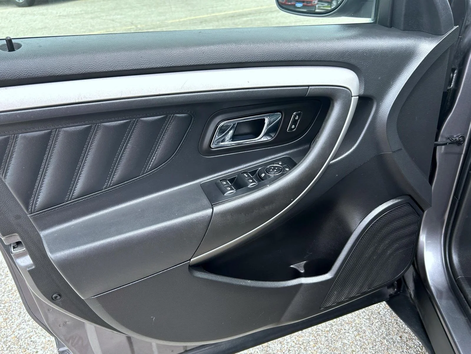 Used 2013 Gray Ford SEL image 9