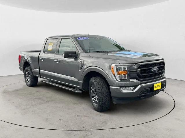 Used 2022 Gray Ford XLT image 3
