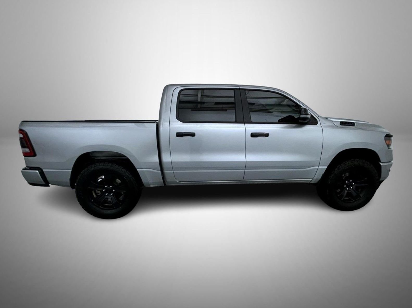 Used 2024 Silver Ram Big Horn/Lone Star image 4