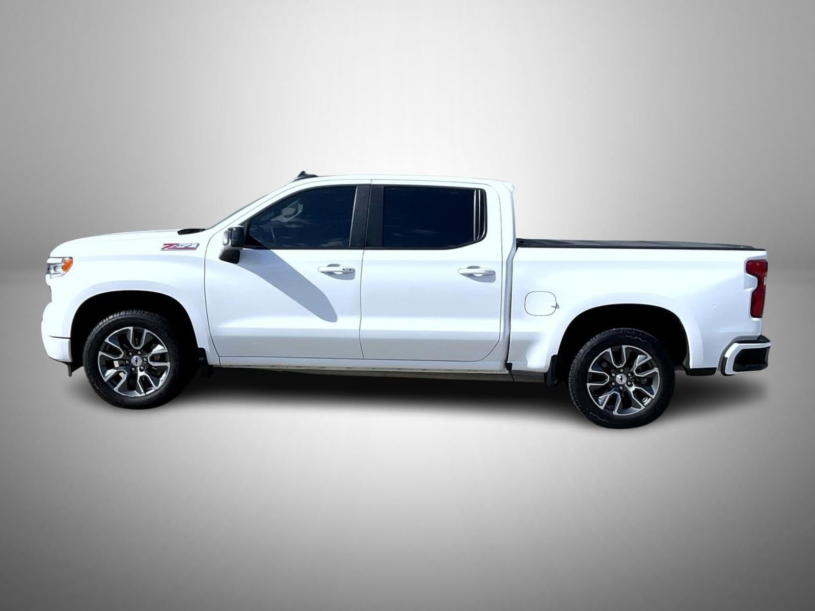 Used 2024 White Chevrolet RST image 8