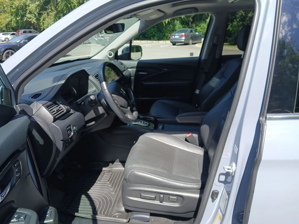 Used 2022 Blue Honda Elite image 18