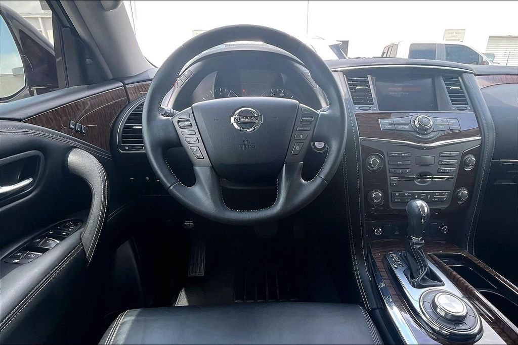 Used 2019 White Nissan Platinum image 7
