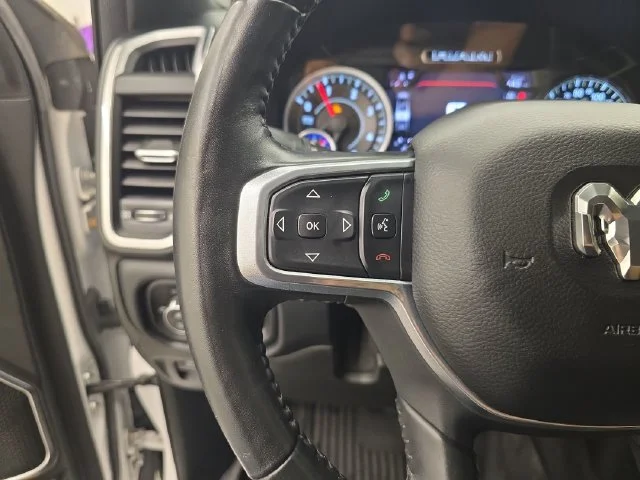 Used 2020 Bright White Clearcoat Ram Laramie image 33