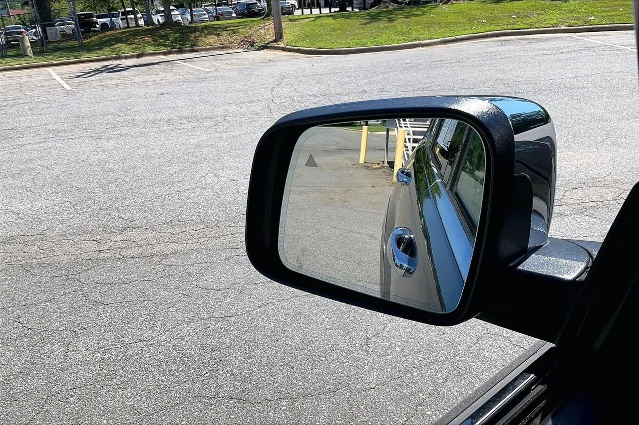Certified Used 2017 Gray Jeep Summit image 30