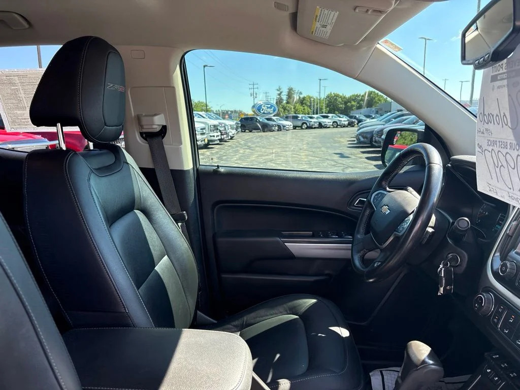 Used 2018 Black Chevrolet ZR2 image 35